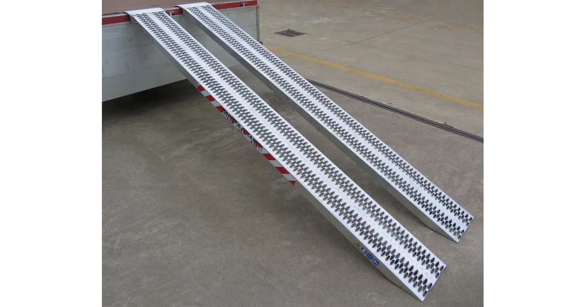 Set vaste oprijplaten aluminium 1200kg 4000 x 315mm MW Tools